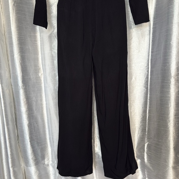 Divided H&M Women’s 8 Lacy Rayon Blend Long Sleeve Elastic Waist V Neck Jumpsuit - Picture 6 of 8